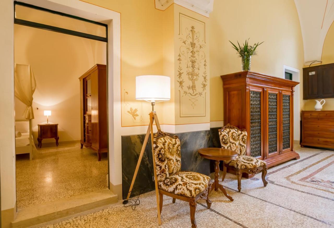 Palazzo Ashian Acquarica del Capo Exterior foto